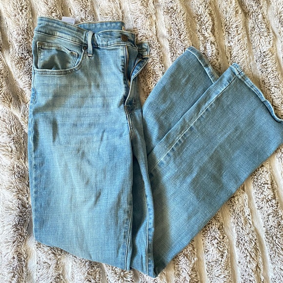 Levi 725 High Rise Bootcut - Picture 7 of 7